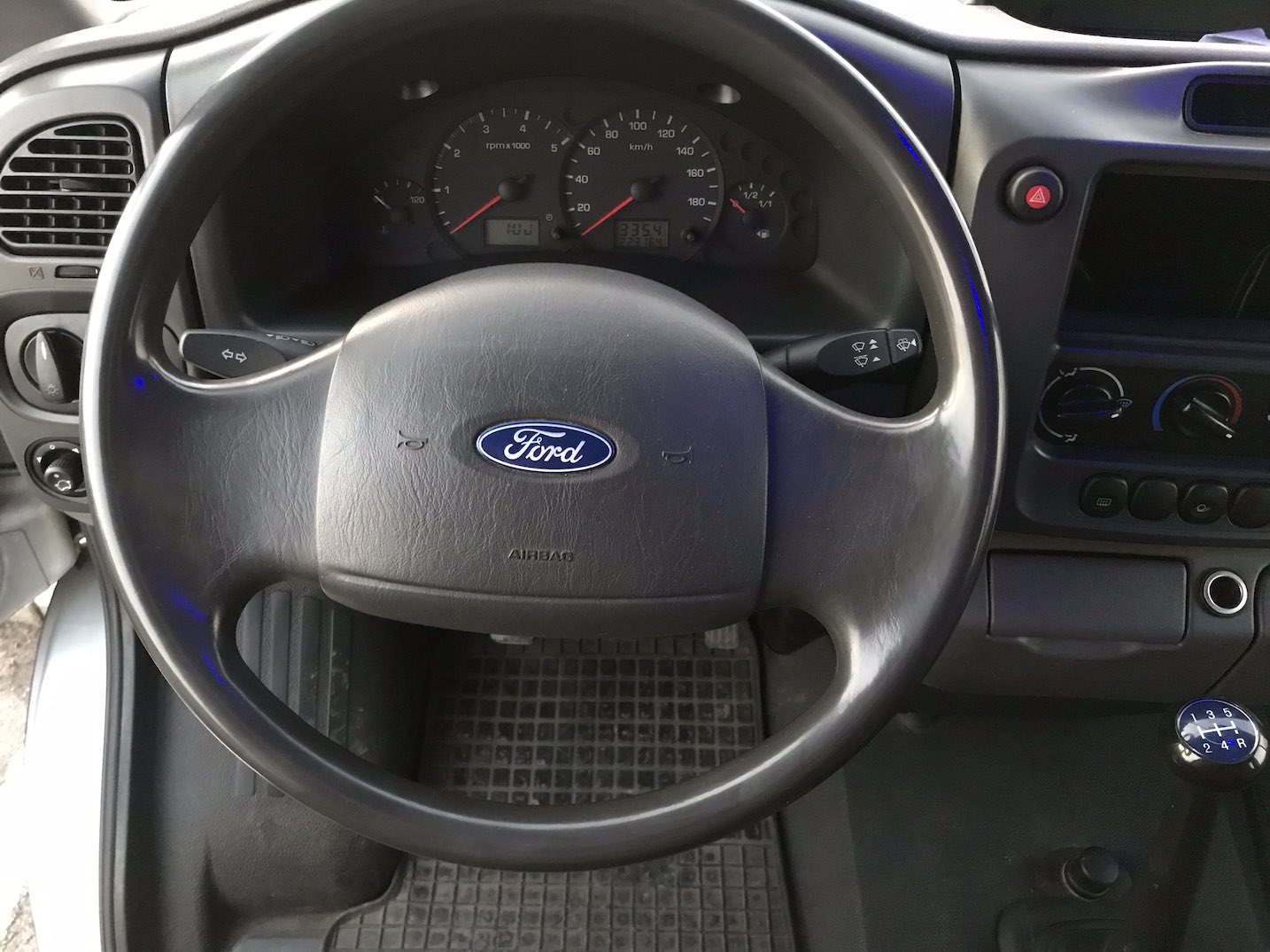 ford transit 300s 2004