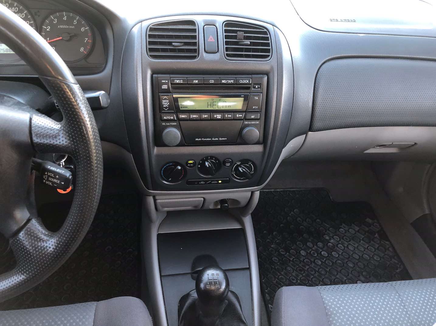 mazda 323 2005