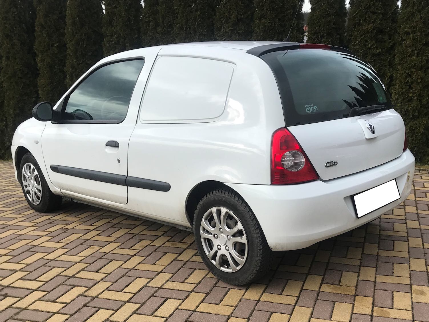 renault clio van 2010